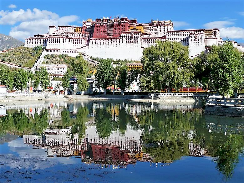 Lhasa - Eine Stadt entdecken und Buddhismus erleben